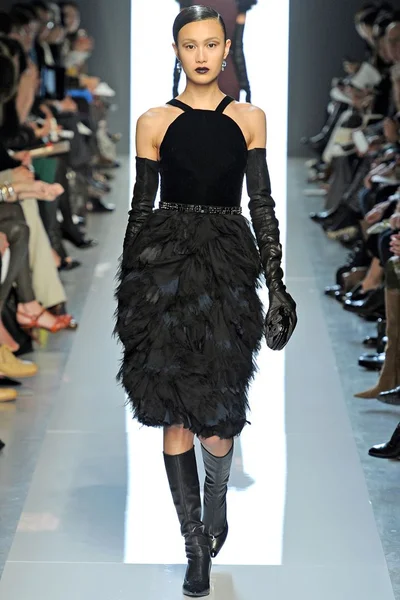 Look 27